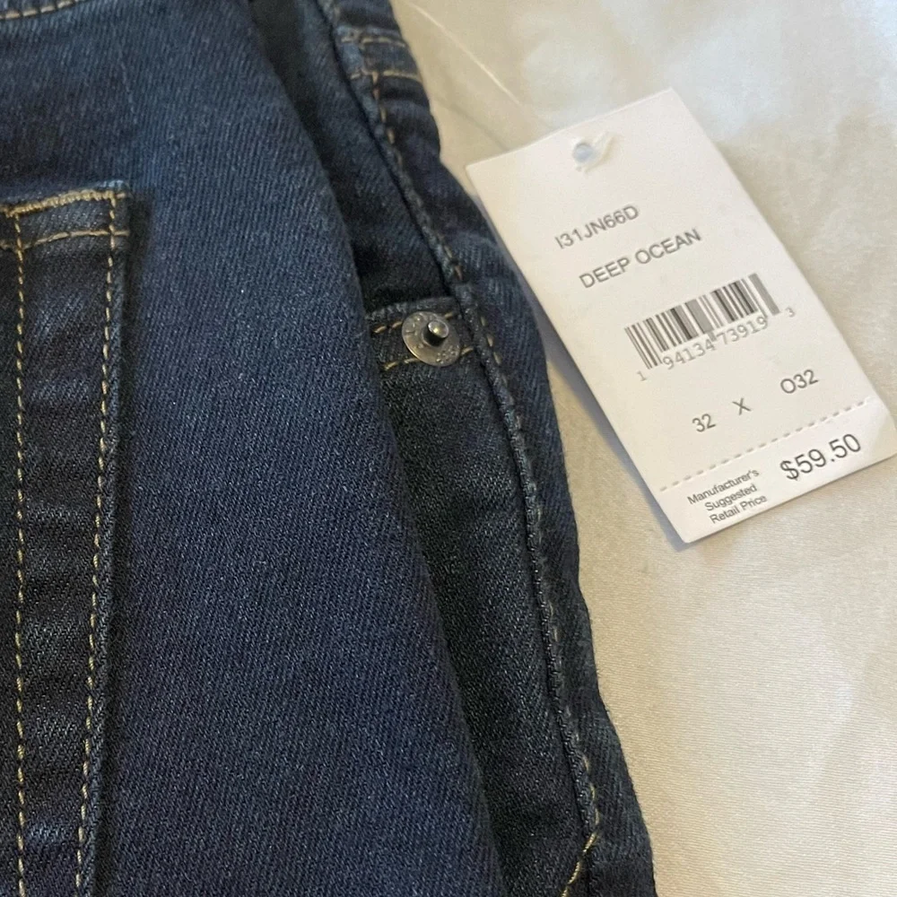 IZOD Stretch Denim jeans-Straight Fit NWT - Picture 3 of 8